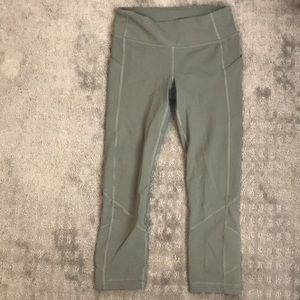 Lululemon leggings size 4